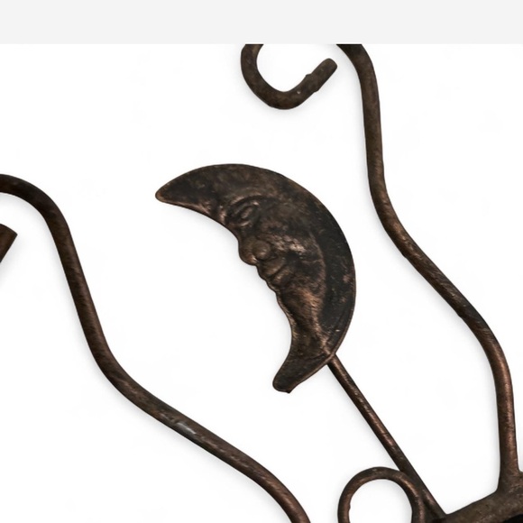 One Vintage Sun & Moon Celestial Metal Rustic Wall Decor 14x14” - Picture 9 of 10